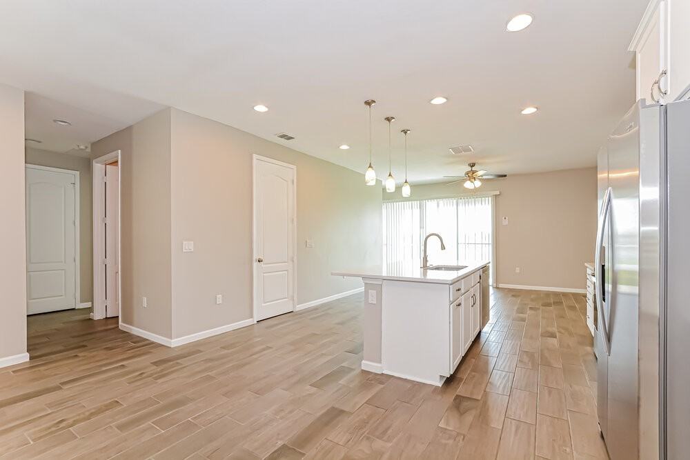 281 Alford Dr - Photo 6 of 15
