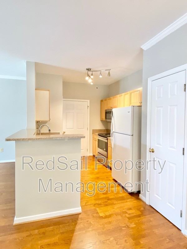 700 River Rock Way - Photo 5 of 20