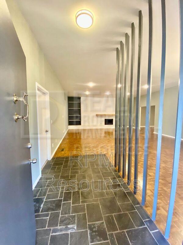 2614 Nw 62nd St - Photo 7 of 36