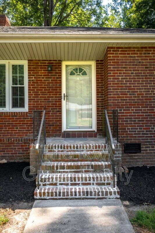 13141 Overhill Dr - Photo 3 of 42