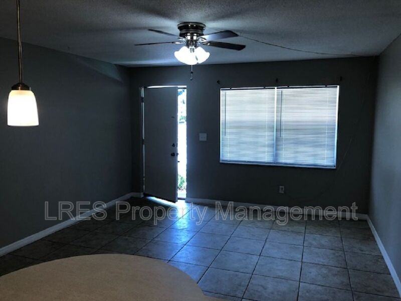 1031 Columbia Ave #H - Photo 3 of 15