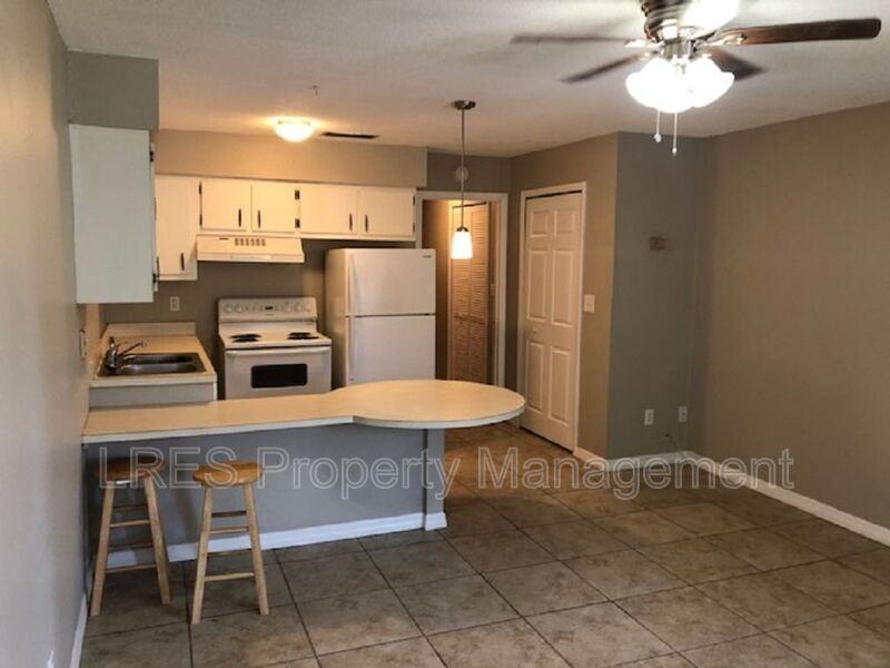 1031 Columbia Ave #H - Photo 6 of 15