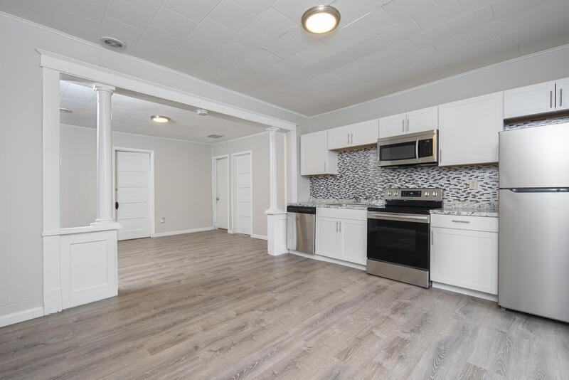 369 5th Ave - Photo 4 of 24