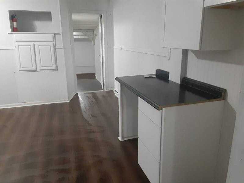 842 West Pine Street - Photo 3 of 48