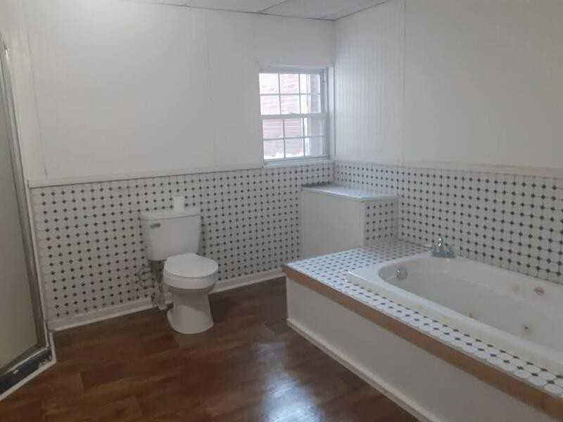 842 West Pine Street - Photo 6 of 48