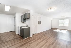 featured image of 903 Reynolds Pl