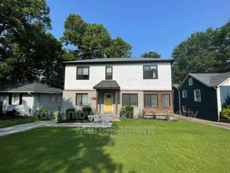 797 Brownwood Ave Se - Photo 2 of 36