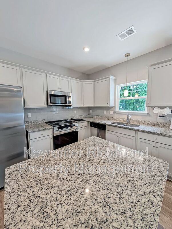 3754 Sterling Woods Ln - Photo 4 of 20