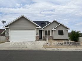 214 Brookwood Dr - Photo 1 of 1