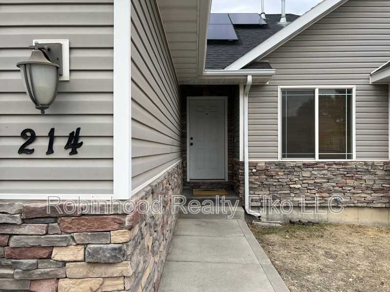 214 Brookwood Dr - Photo 2 of 30