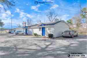 featured image of 409 Austin Rd