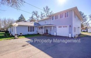featured image of 2148 Main St