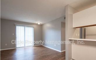 4008 Hunters Ridge Dr Sw #8 - Photo 1 of 1