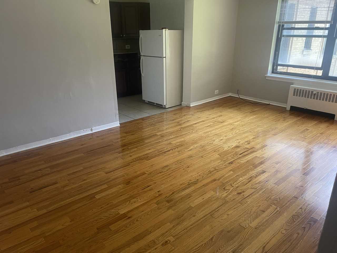 W Touhy Ave & N Glenwood Ave - Photo 4 of 6