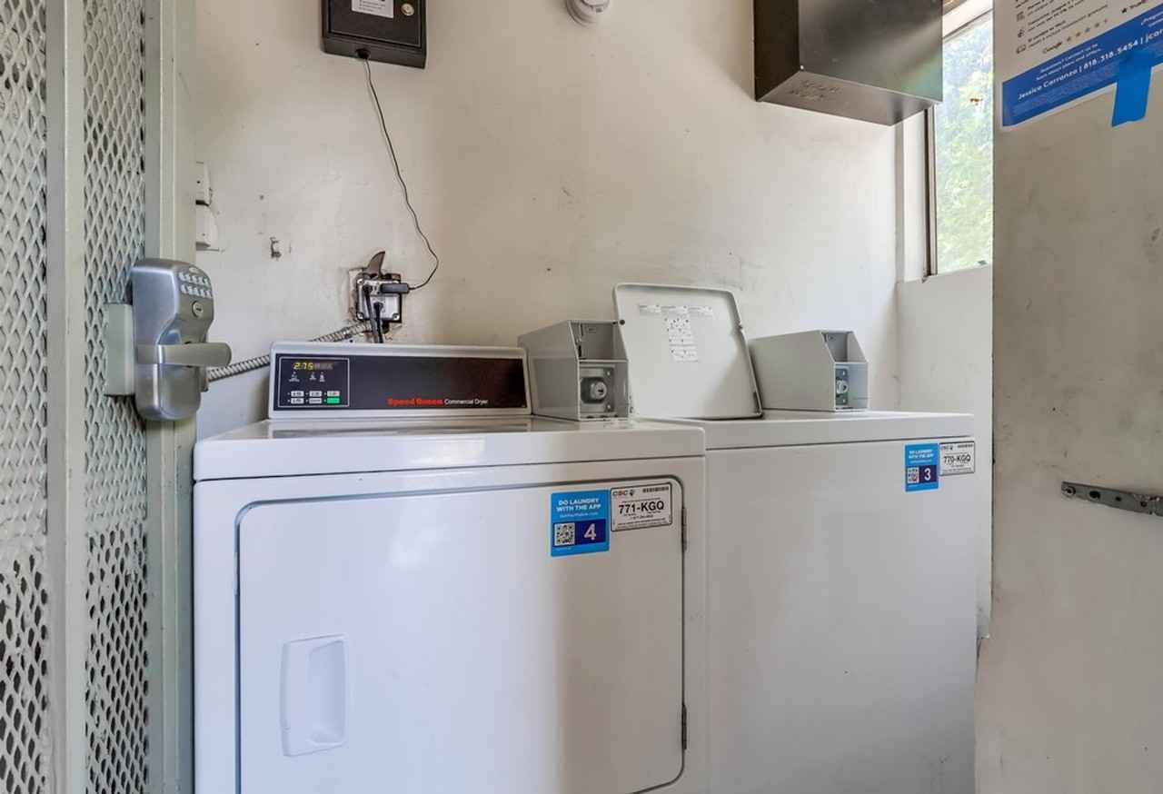 Apartment Building in Park Mesa Heights with Laundry On - Photo 4 of 5