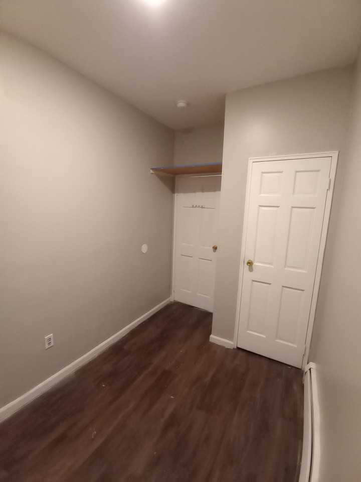 514 Kennedy - Photo 3 of 10