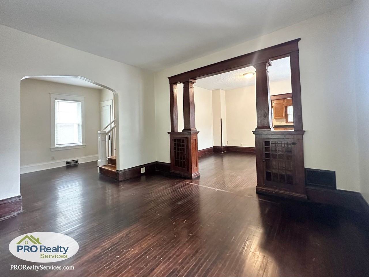 2334 Upton Ave N - Photo 2 of 38
