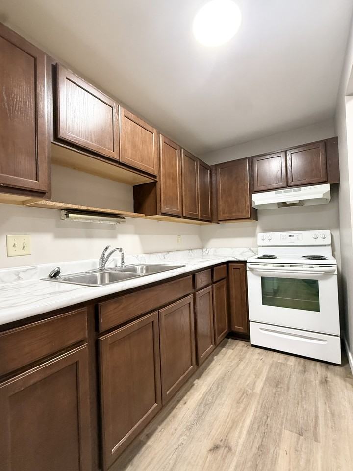 2050-2080 Allen Boulevard - Photo 4 of 50