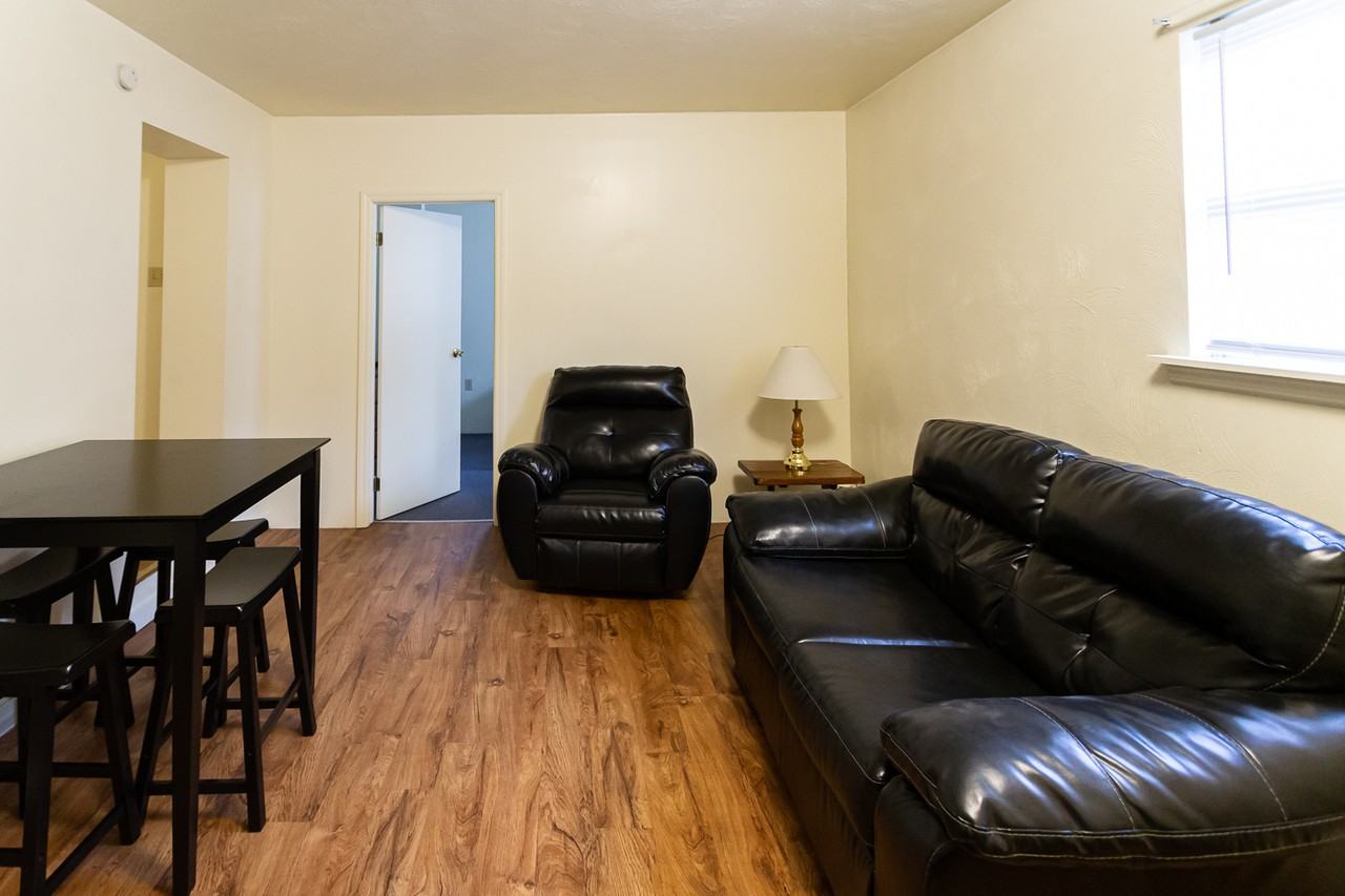 856 Wayne Ave (Heath Housing - Photo 2 of 20