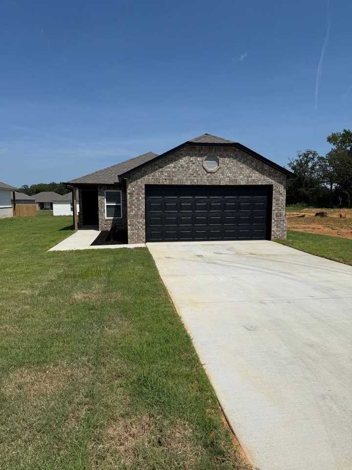 20 Kyndall Lauren Ln - Photo 6 of 16