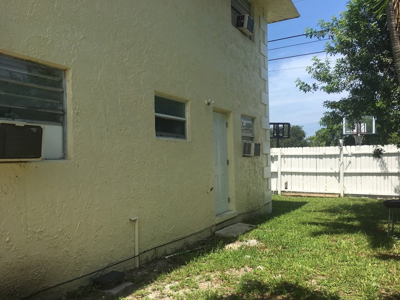 10plex Pompano - Photo 2 of 11