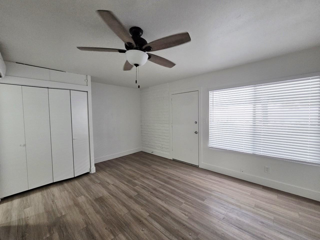 123 West Missouri Avenue - Photo 5 of 9