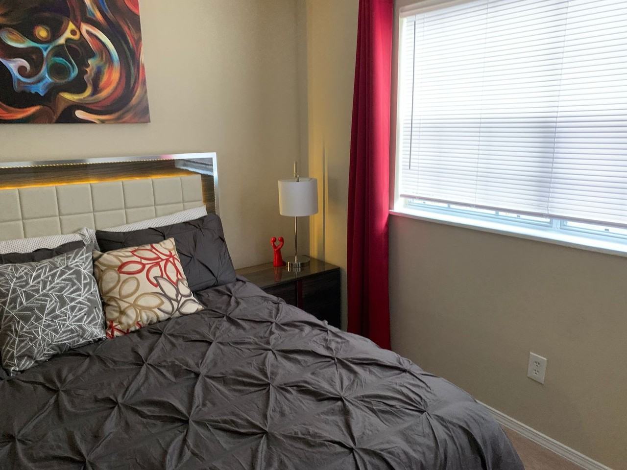 The New Meridian Apartments - Photo 5 of 24