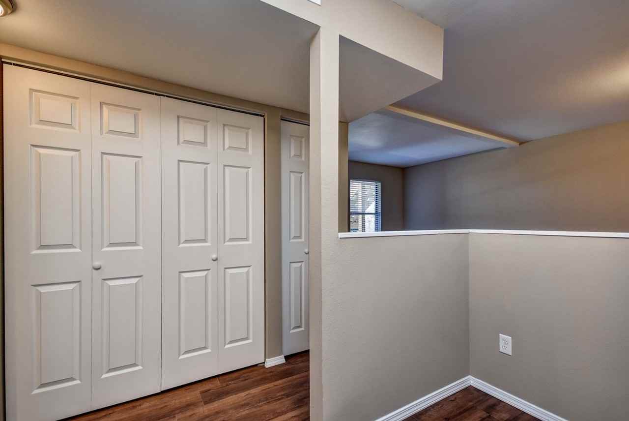 Silver Springs - Photo 5 of 8