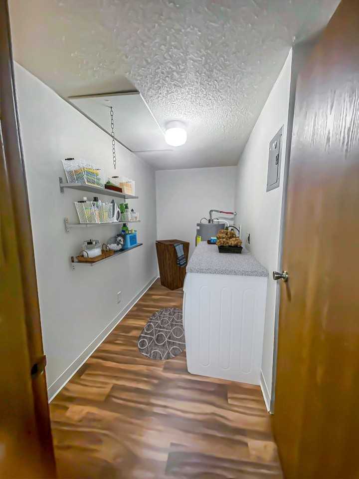 Concord Square Apartments - Photo 6 of 7