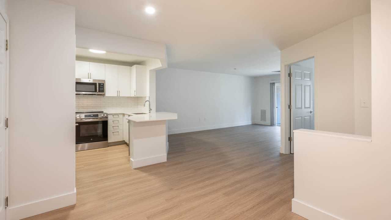 Rosecliff - Photo 2 of 50