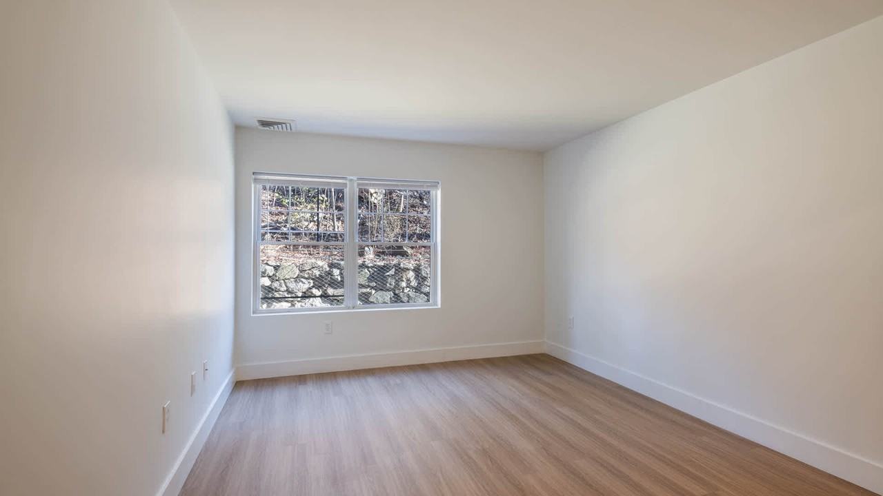 Rosecliff - Photo 5 of 50