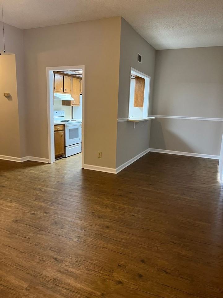 Kingswood South Apartments - Photo 5 of 31