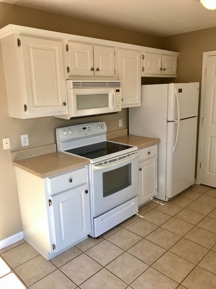 315 Eagles Point Dr - Photo 5 of 15