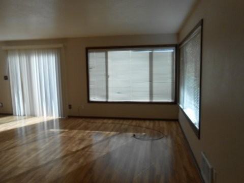 1132 Sw Lee St - Photo 7 of 30