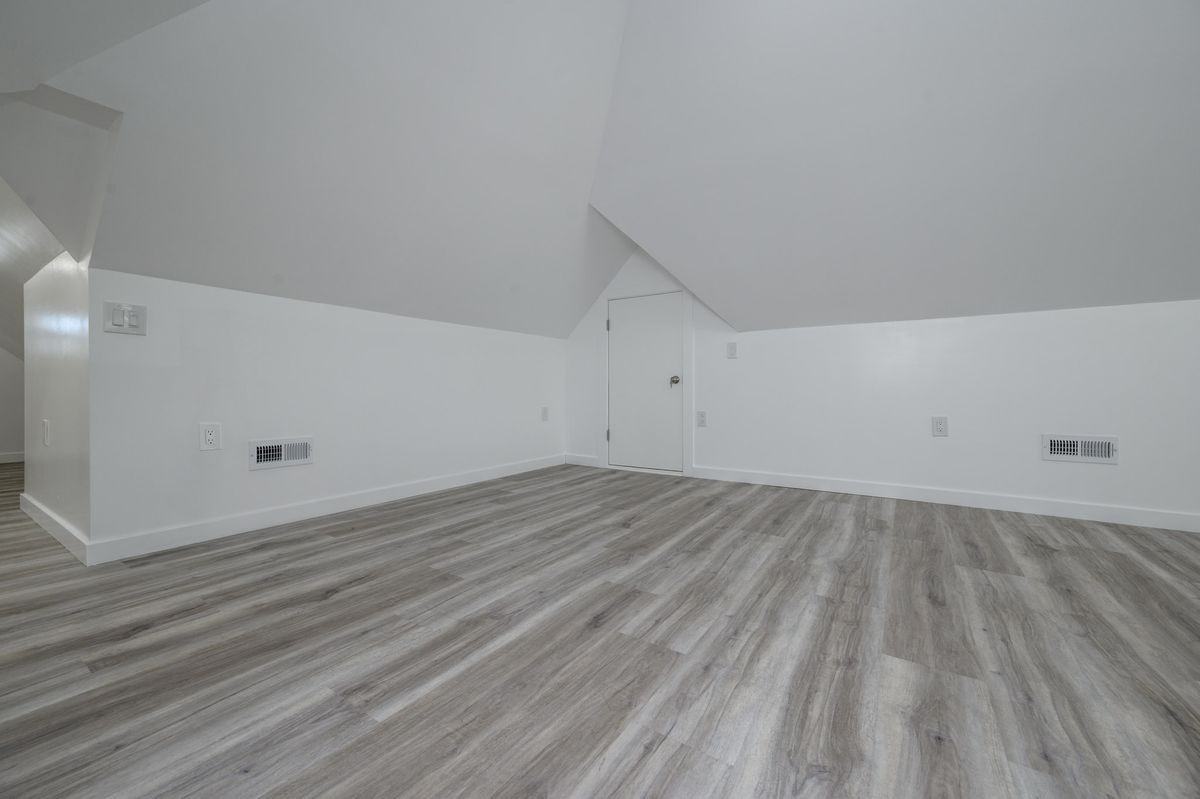 52 Orchard St - Photo 2 of 11