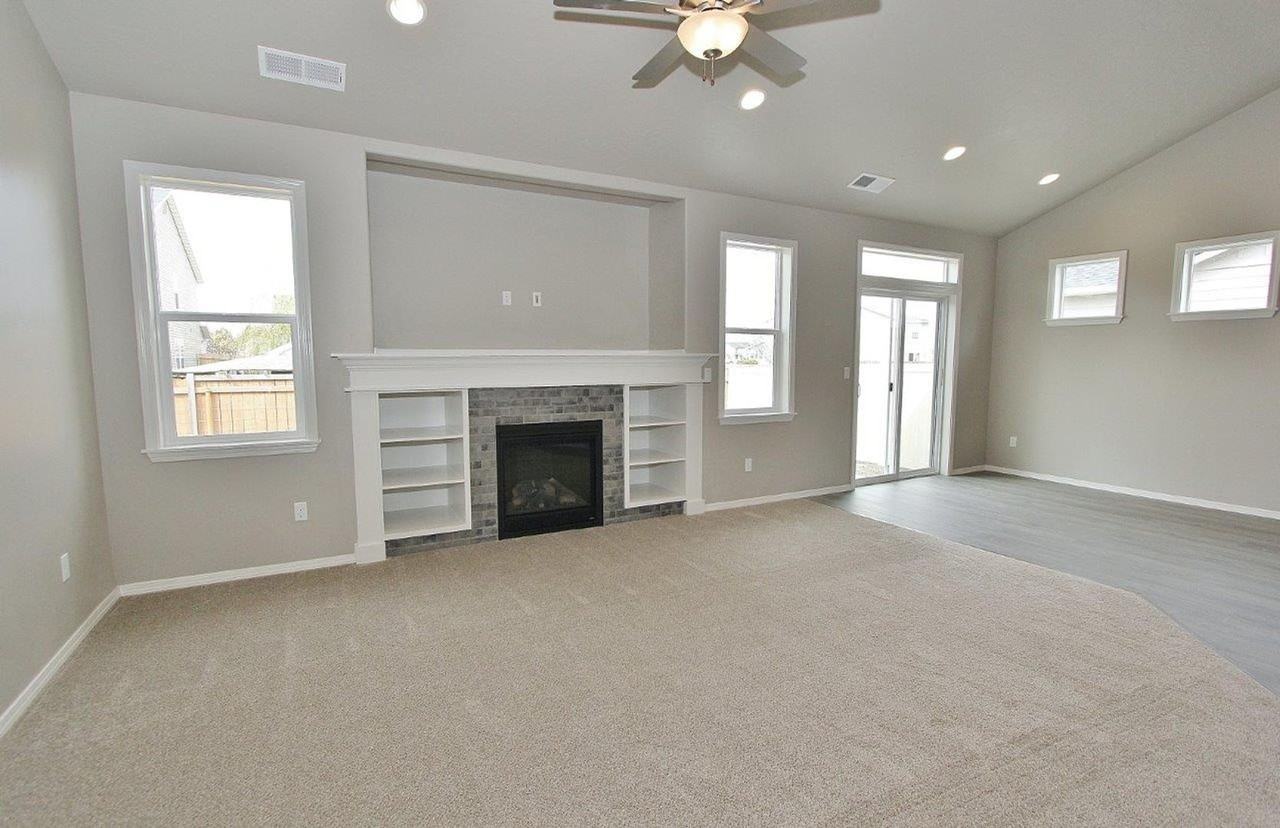 33 N Mingus Ave - Photo 7 of 30