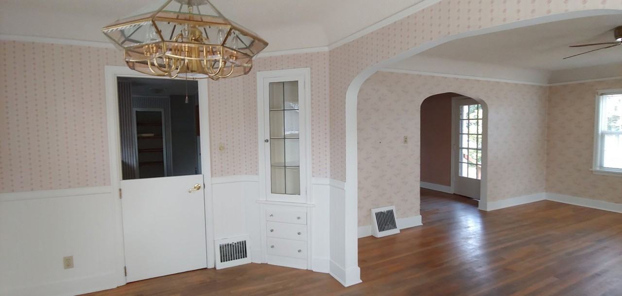 2819 W Maplewood Ave - Photo 2 of 23