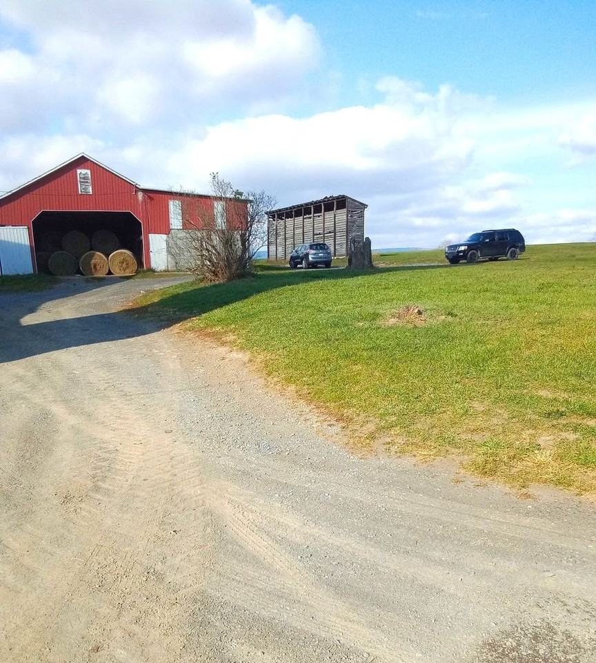 14737 W Creek Rd - Photo 3 of 4