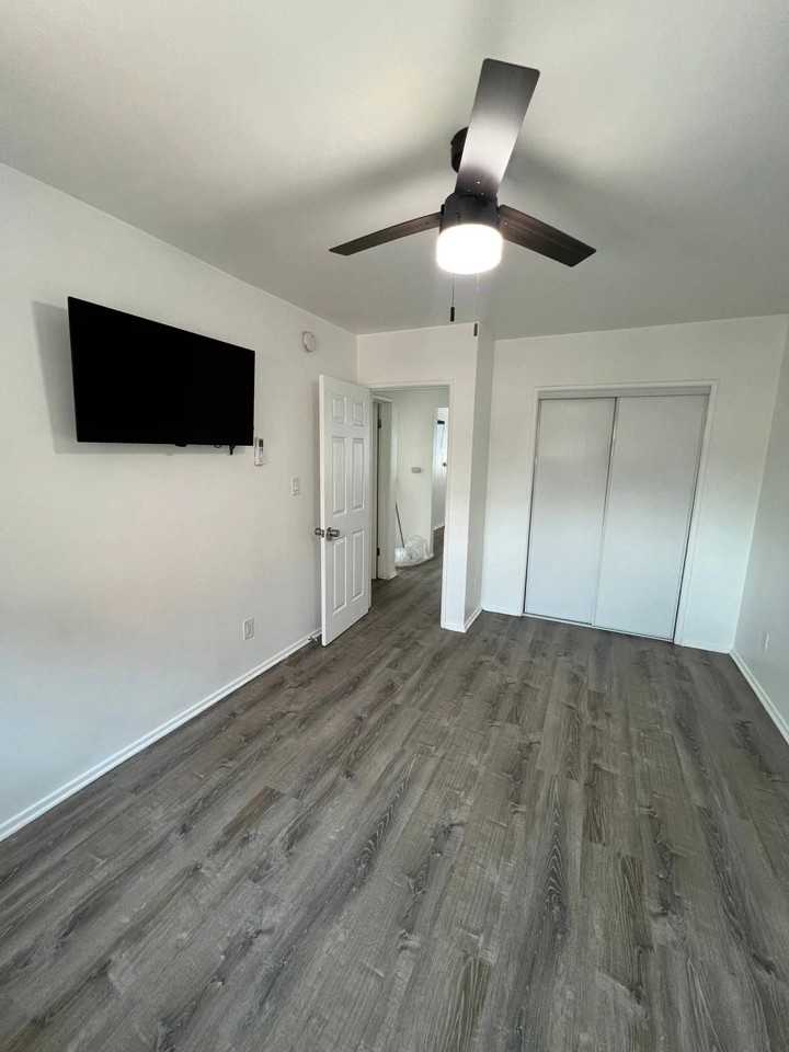 The Redwood - Photo 7 of 11