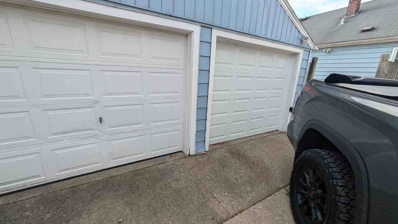 4874 N 74th St - Photo 2 of 23