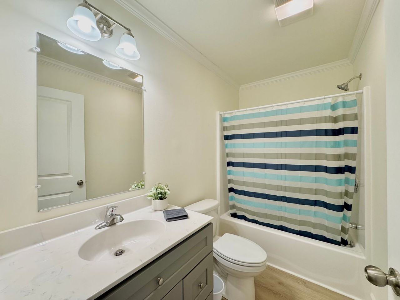 1710 Draper Rd - Photo 7 of 17