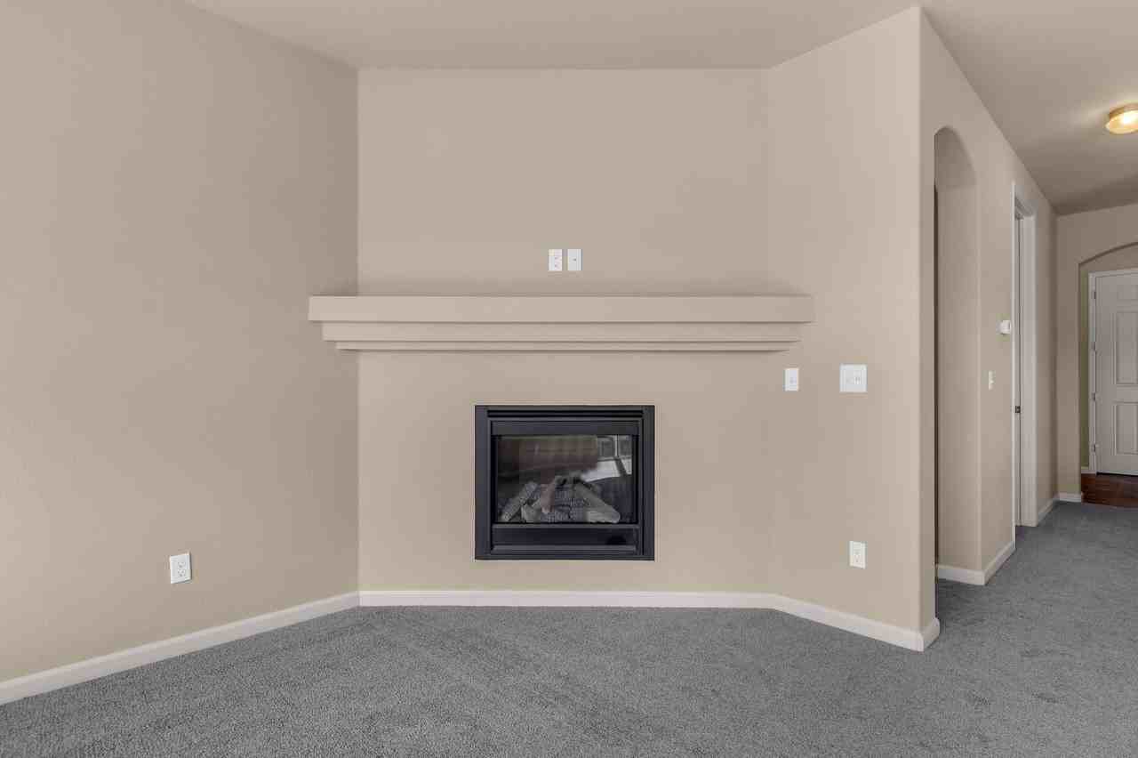 7161 Mustengo Dr - Photo 3 of 36