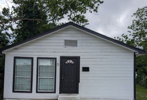 featured image of 2780 Denver St