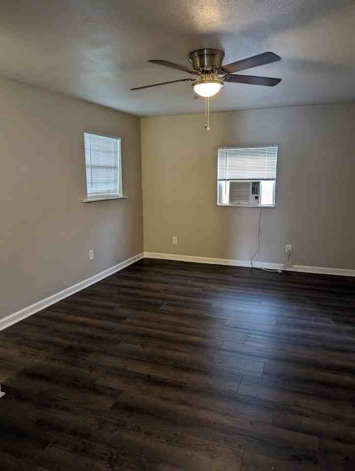 2780 Denver St - Photo 6 of 10