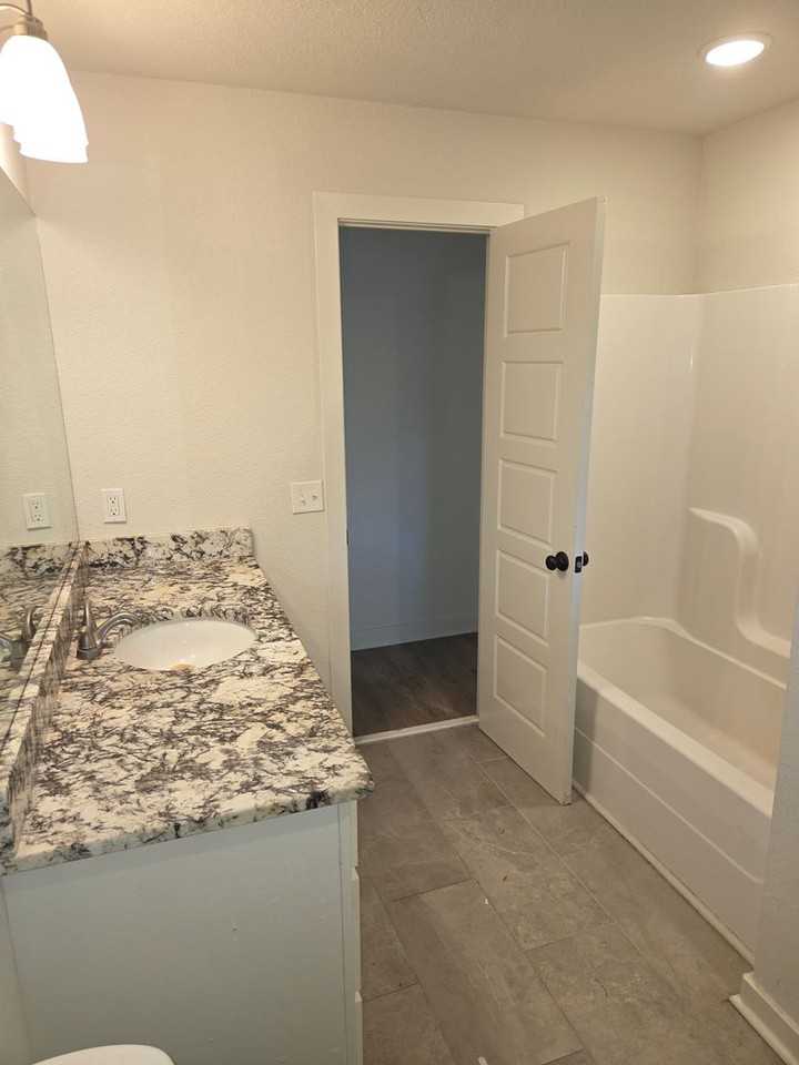 171 E Morris Ave - Photo 7 of 10