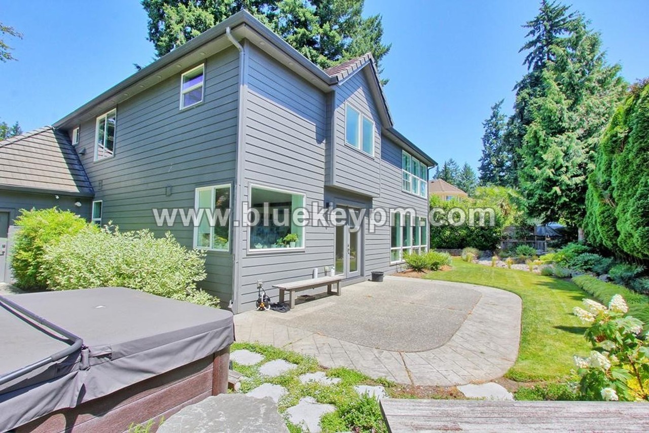 14919 Ne 11th St - Photo 3 of 25