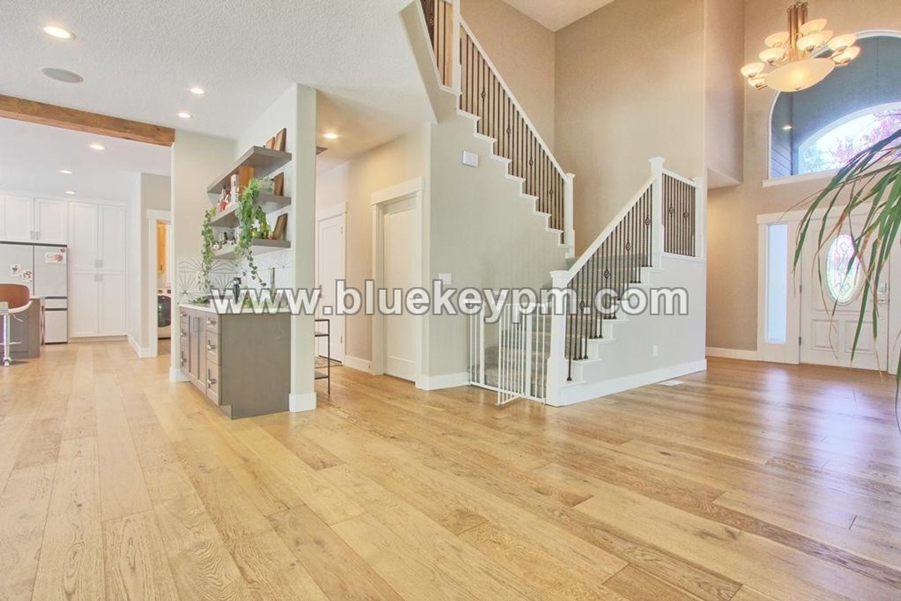 14919 Ne 11th St - Photo 6 of 25