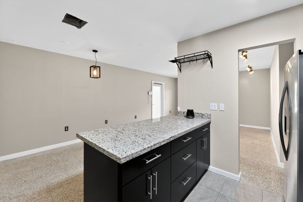 13000 Nw 20th Ave - Photo 7 of 35