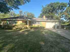 1027 Sw Crest Dr - Photo 1 of 1