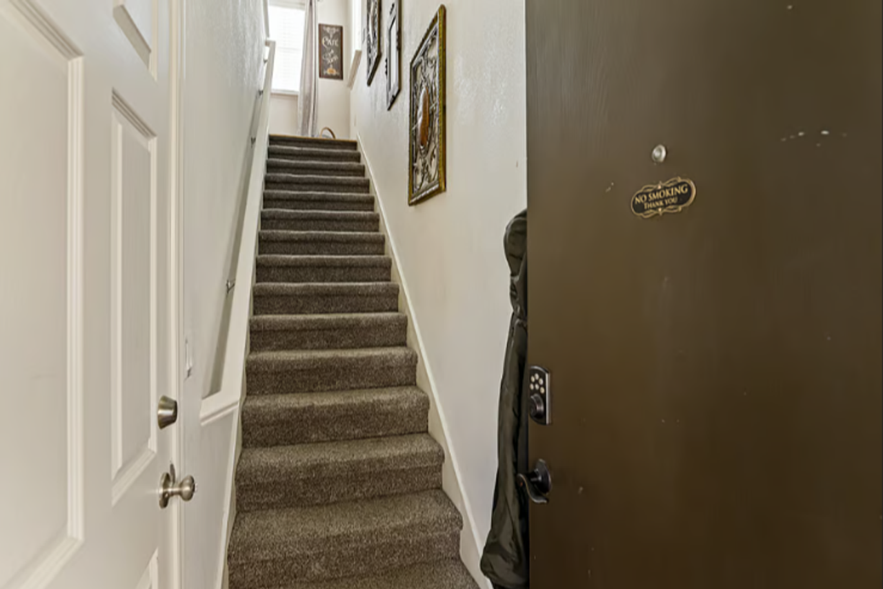 531 Stetson Drive - Photo 4 of 7